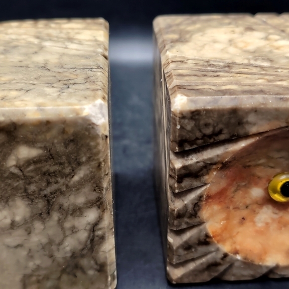 Pair Of Hand Carved Alabaster Owl Bookends Paperweights Decor With Glass Eyes - Picture 11 of 14